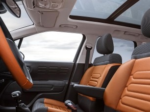 Отделка салона Citroen C3 Aircross SUV